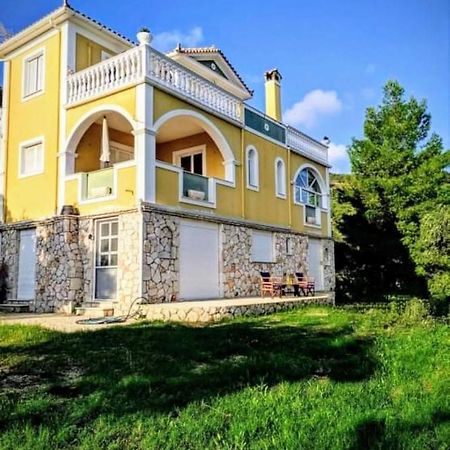 Mouzákion Vila Kalielaia מראה חיצוני תמונה